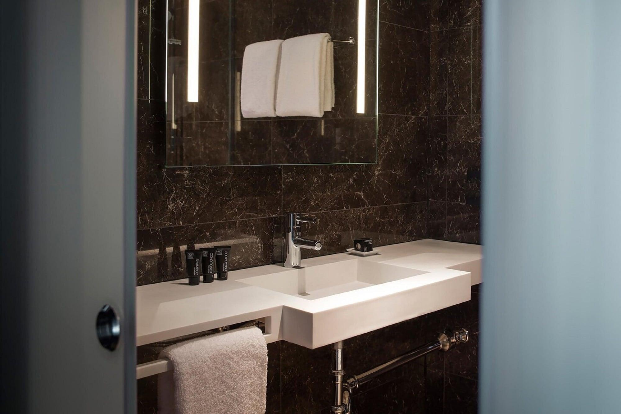 Ac Hotel By Marriott Santiago Cenco Costanera Zewnętrze zdjęcie